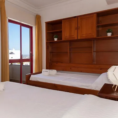 52b - Fandymur Reack Apartamento